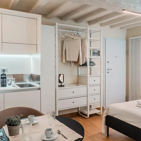 بيت ضيافة La Torre Downtown A 3*